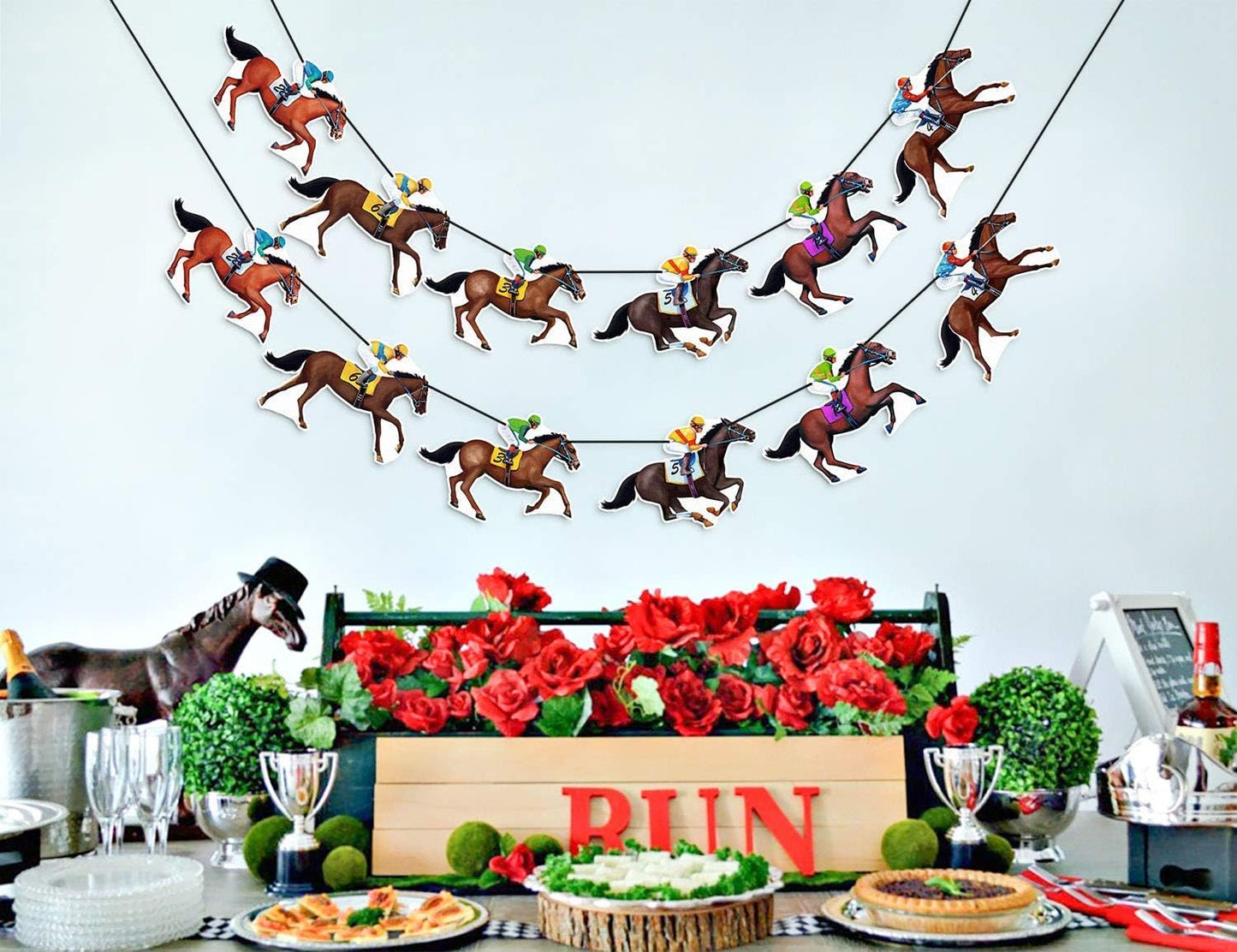 Kentucky Party Derby Day Banners Party Supplies Horse Racing Streamers Decorations（4PCS）