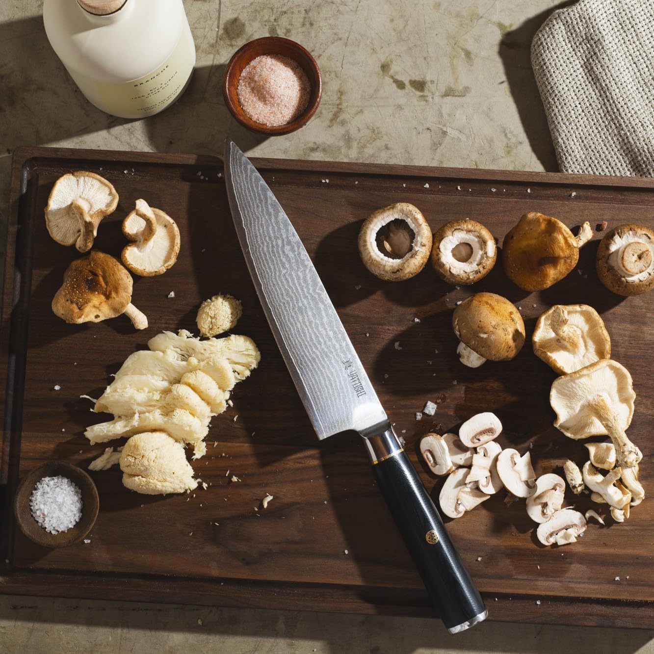 Yatoshi Magnetic Kitchen Knife Block Set 6 Pcs - Japanese 67 Layer High-Grade VG-10 Damascus Steel Knives